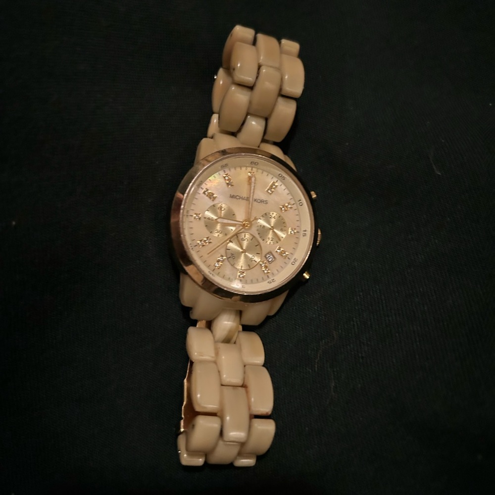 Michael Kors Women’s Watch style number 5217